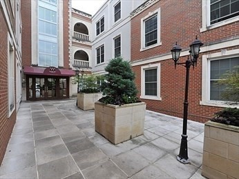 2440 Massachusetts Ave, North Cambridge