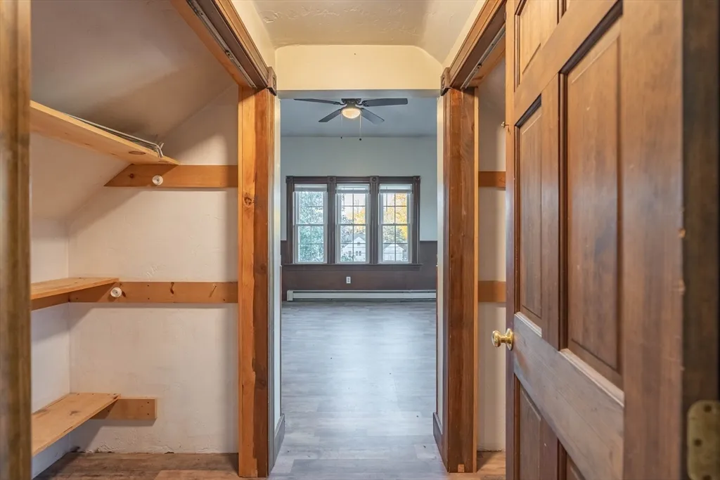 85 East Main St, West Brookfield