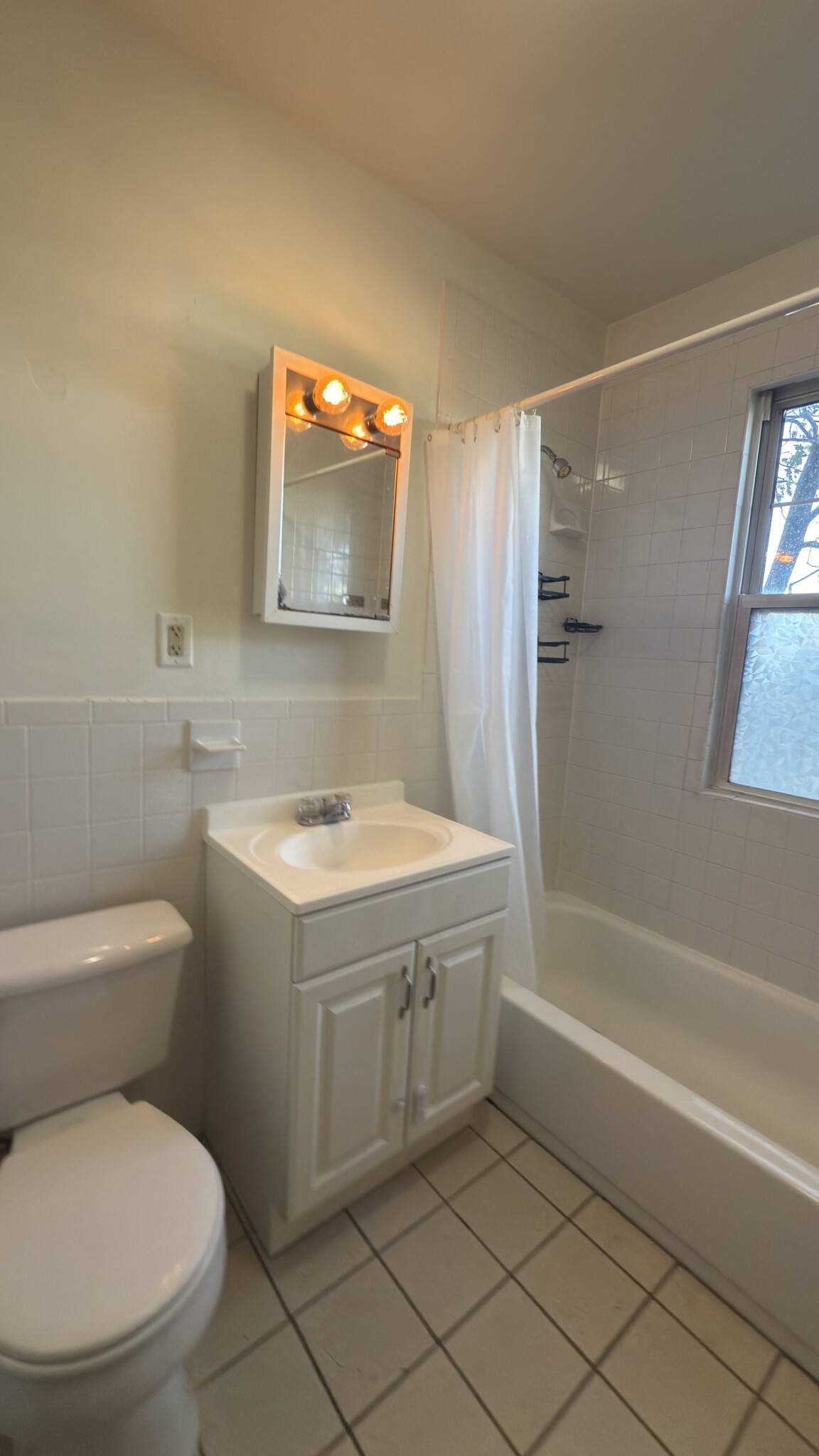 155 Summer St, Spring Hill