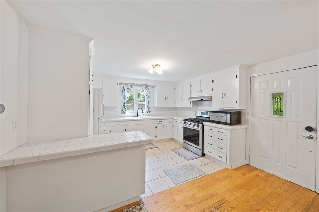 585 Washington St, Franklin