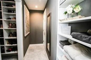 65 East India Row, Downtown