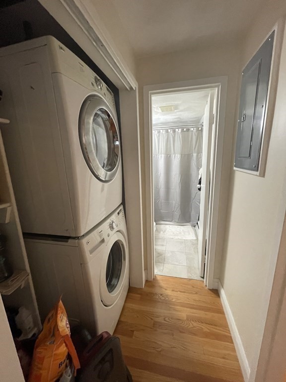 1105-4 Lexington St, Lakeview