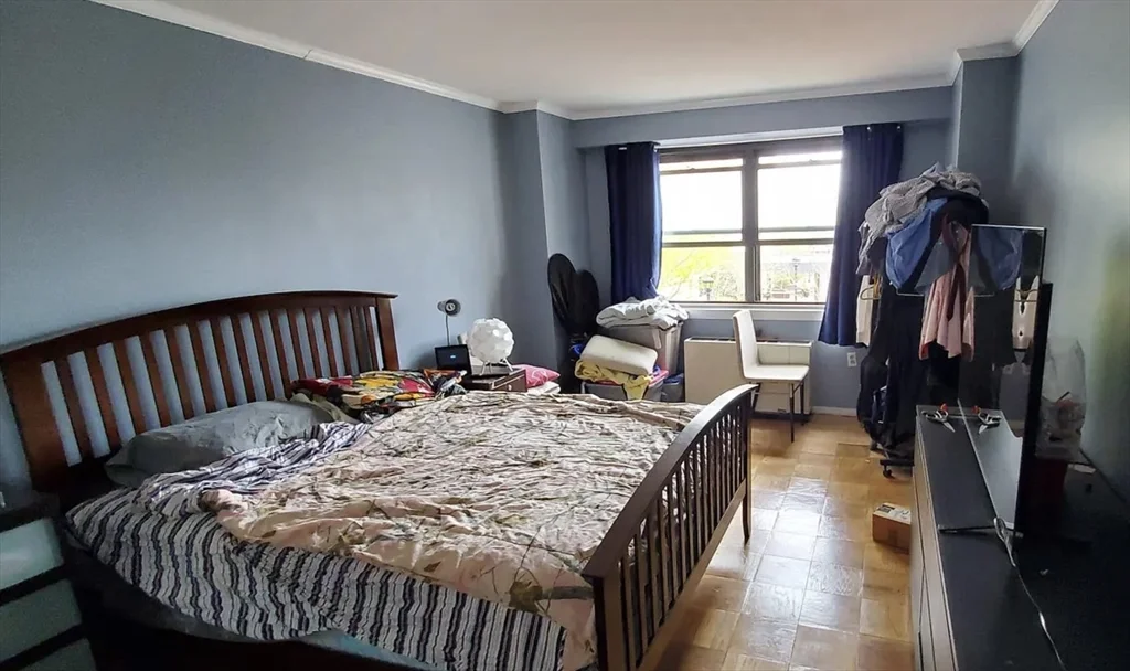 6 Whittier Pl, West End