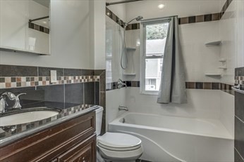 26 Boylston Rd, Newton Highlands