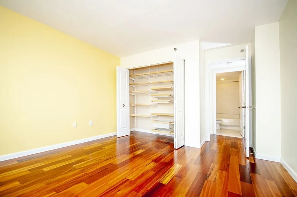 10 Museum Way, East Cambridge