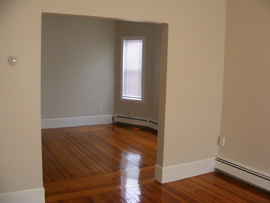 53 Marshall St, Medford