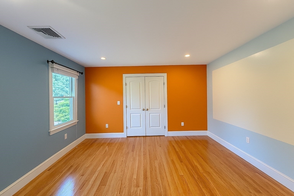 3 Myrna Rd, Lexington