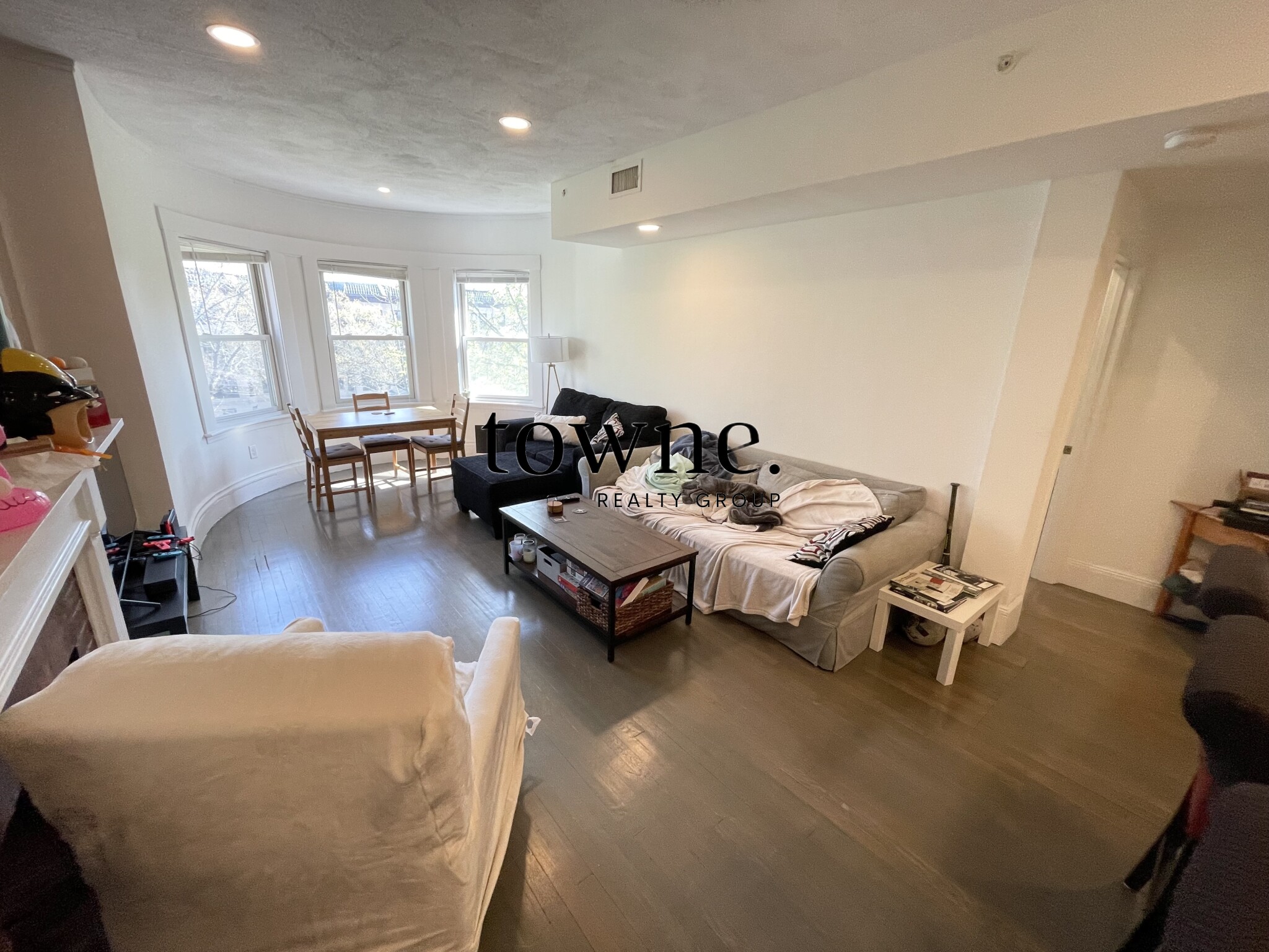 1406 Beacon St, Corey Hill