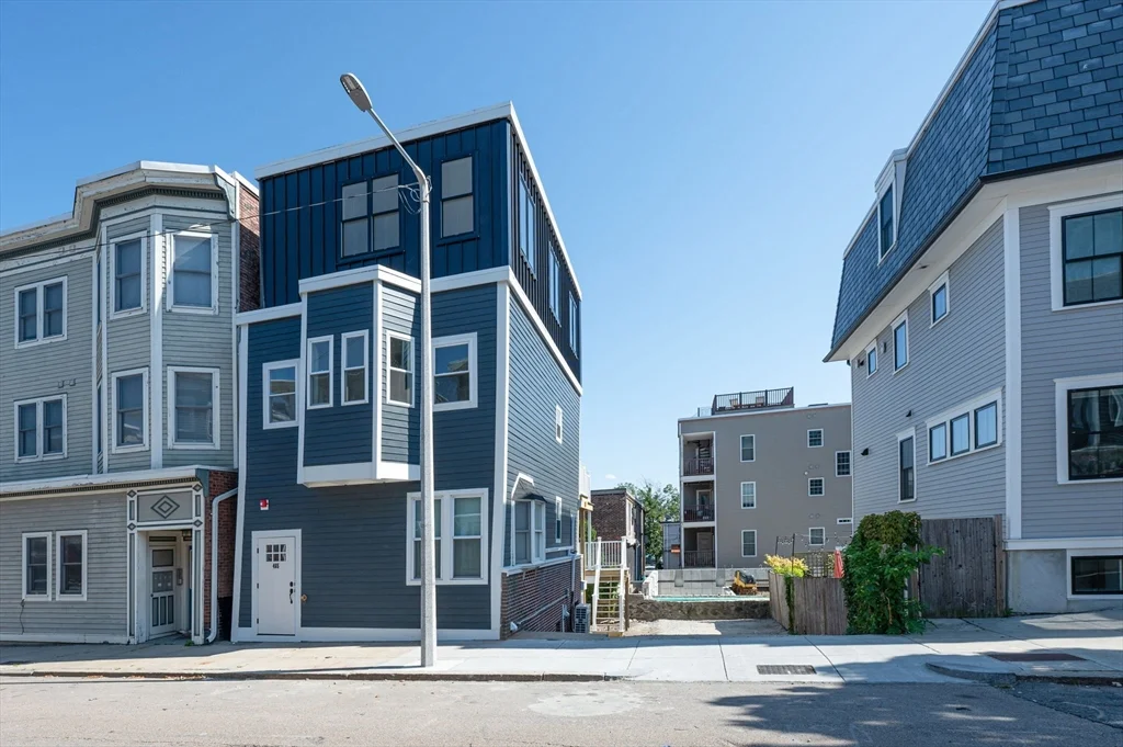 465 East Eight, South Boston