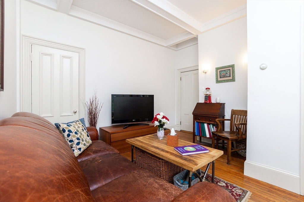 101 Central Ave, Newtonville