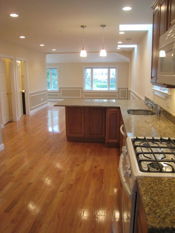 614 Main St, Medford