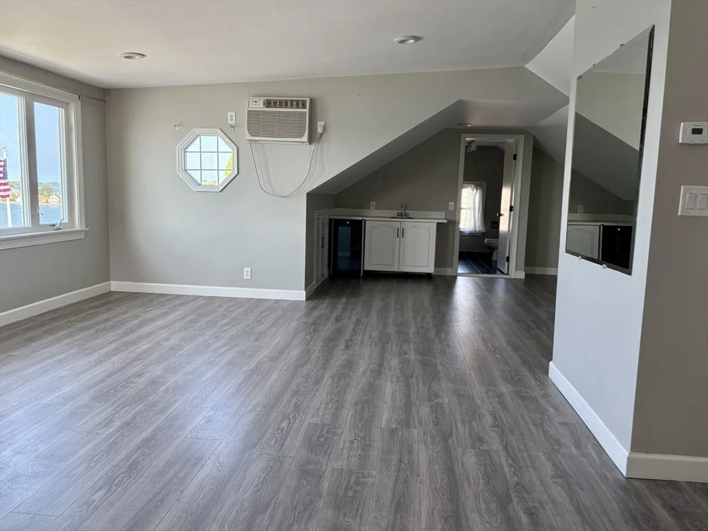 85 Regatta Rd, North Weymouth