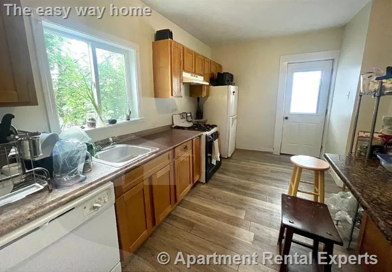 123 Winthrop St, Tufts