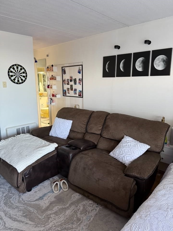 200 Swanton, Winchester