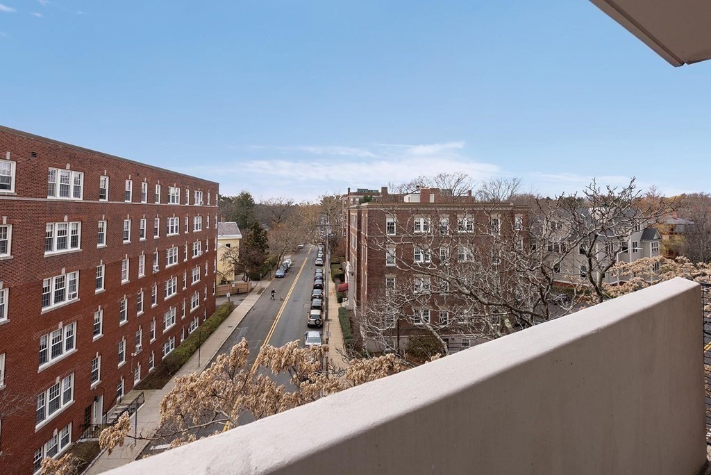 29 Concord Ave, Harvard Square