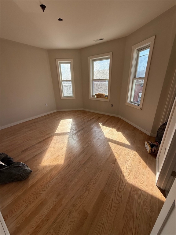 146 N St, South Boston