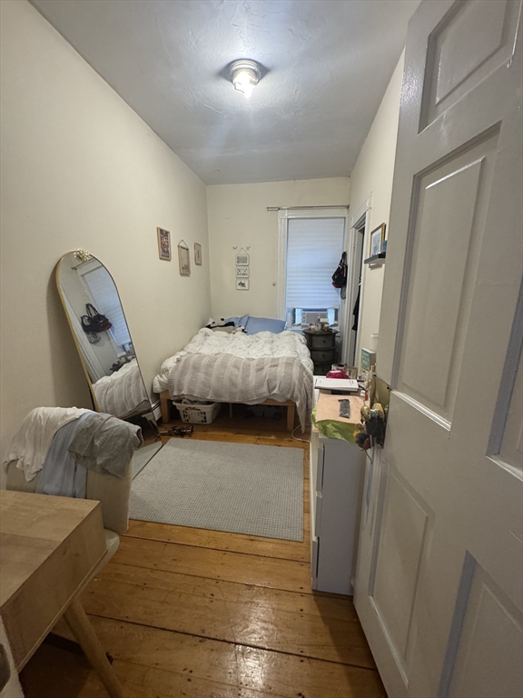 111 H St, South Boston