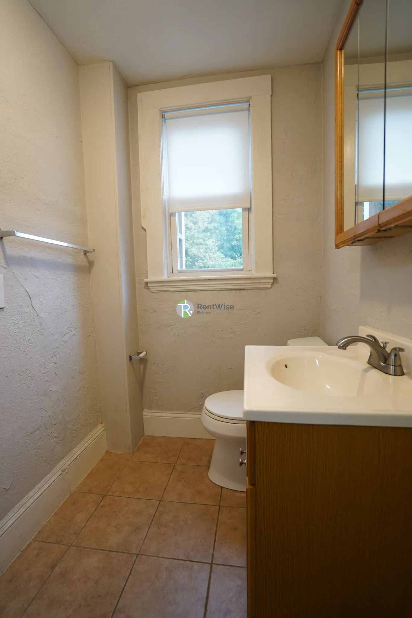 15 Sumner St, Dorchester