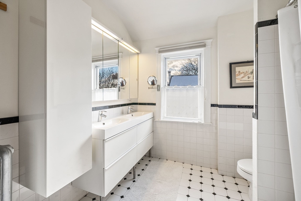 38 Russell St, Cambridge