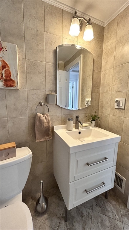 2 bed, 1 bath apartment for rent at 15 Jensen Rd Unit 1, Watertown — photo 21 of 26