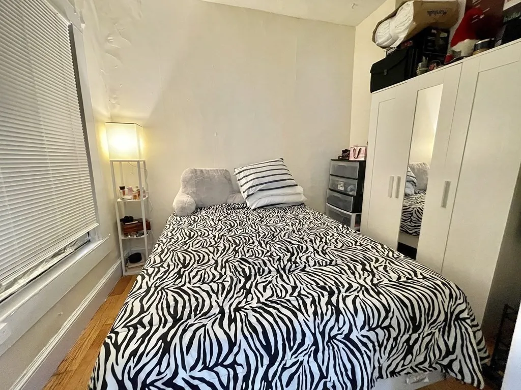 337 Beacon St, Back Bay