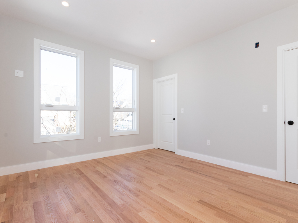 2 bed, 1.5 bath apartment for rent at 123 Centre Unit TH 1, Dorchester — photo 8 of 15