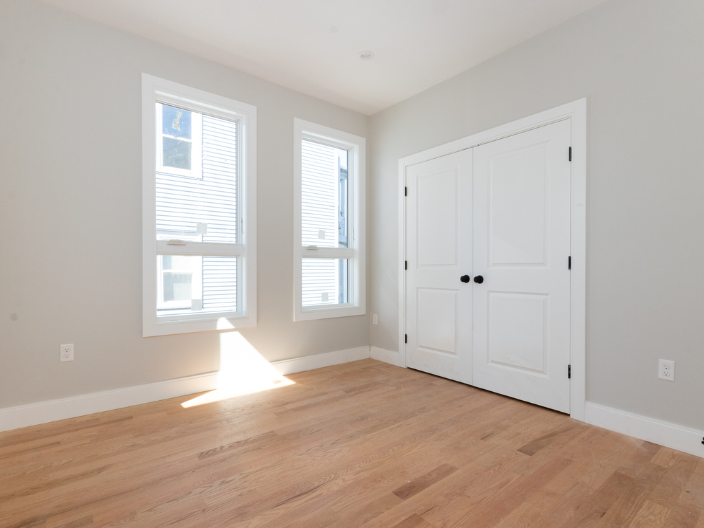 2 bed, 1.5 bath apartment for rent at 123 Centre Unit TH 1, Dorchester — photo 12 of 15