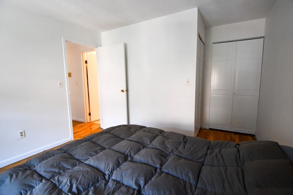 386 Commercial St, North End