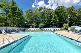 29 Village Rock, Natick