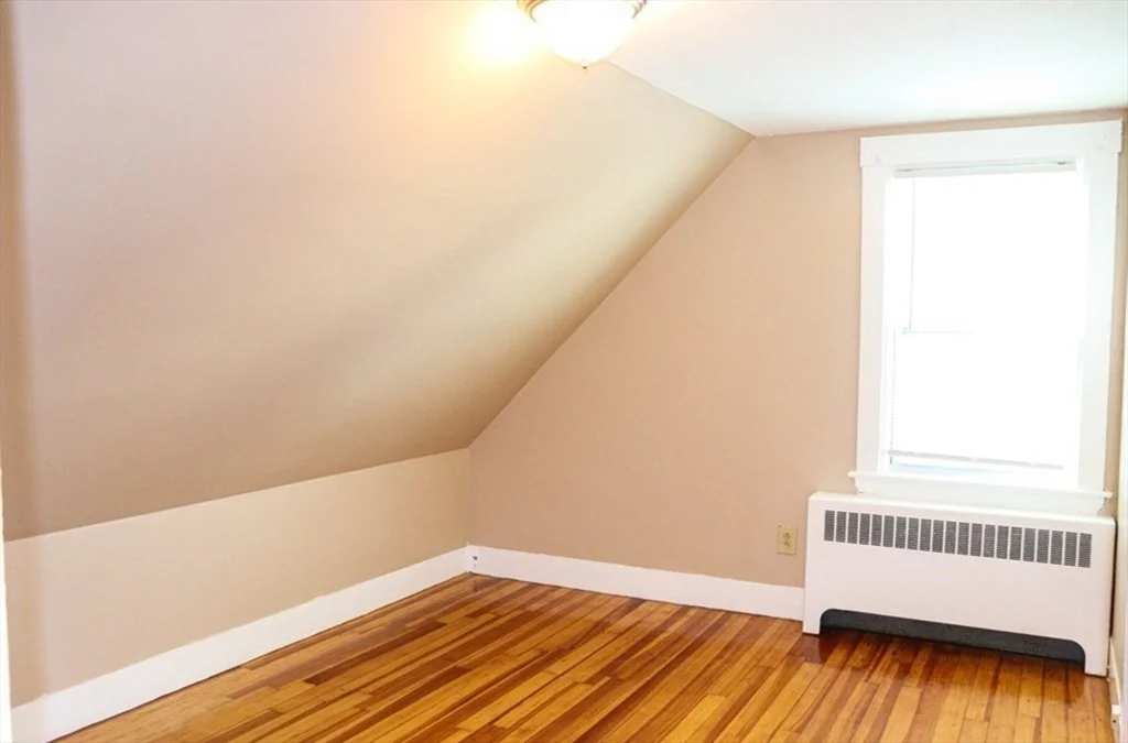 24 Quincy St, Quincy