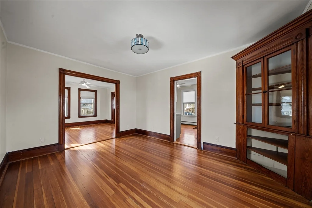 7 Sweetser Ave, Reading