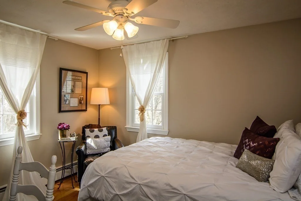 5 Deerslayer Ln, Westborough