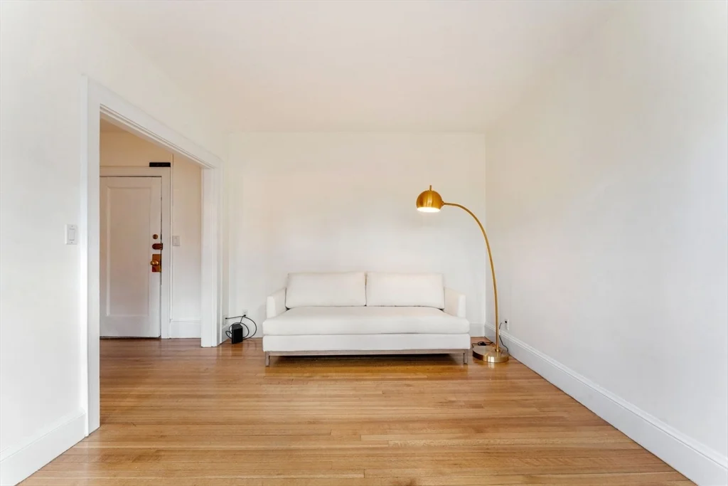 20 Concord Ave, Harvard Square