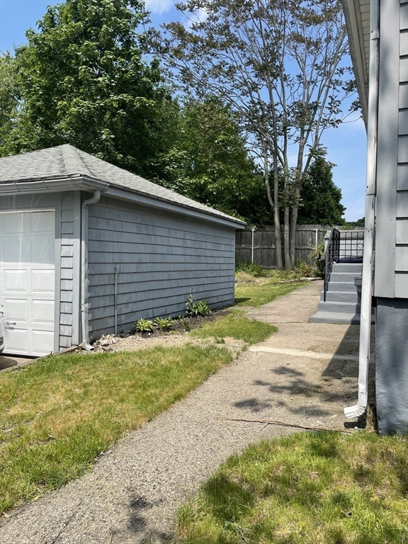 5297 Washington St, West Roxbury