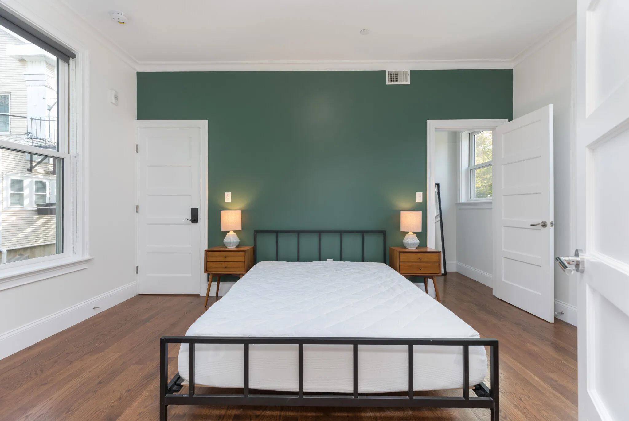 117 Centre St, Roxbury