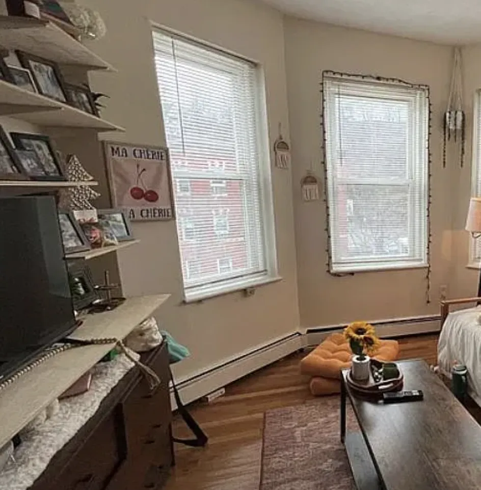 49 South Huntington Ave, Jamaica Plain