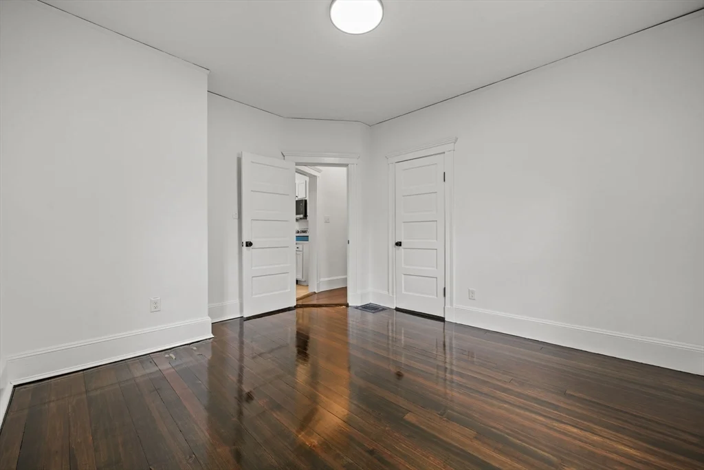 55 Surrey St, Glenwood