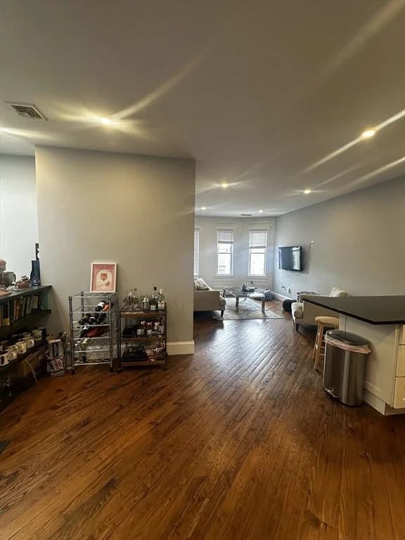 129 G St, South Boston