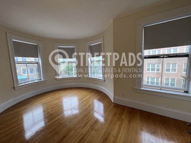 2 Ware St, Mid-Cambridge