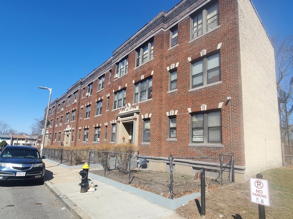 14 Abbotsford, Boston