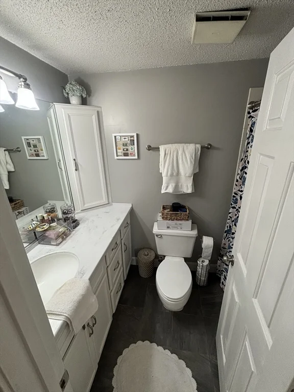 19 Main St, Charlestown