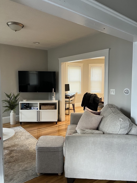 18 Stellman Rd, Roslindale