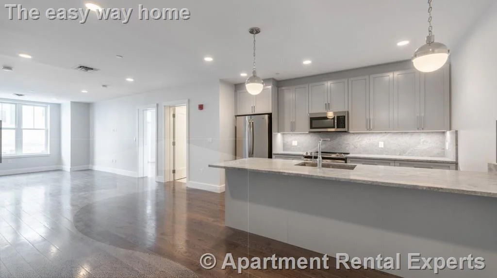 434 Mcgrath Hwy, Prospect Hill