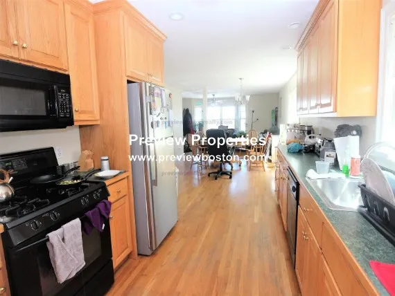 321 North Harvard St, Allston