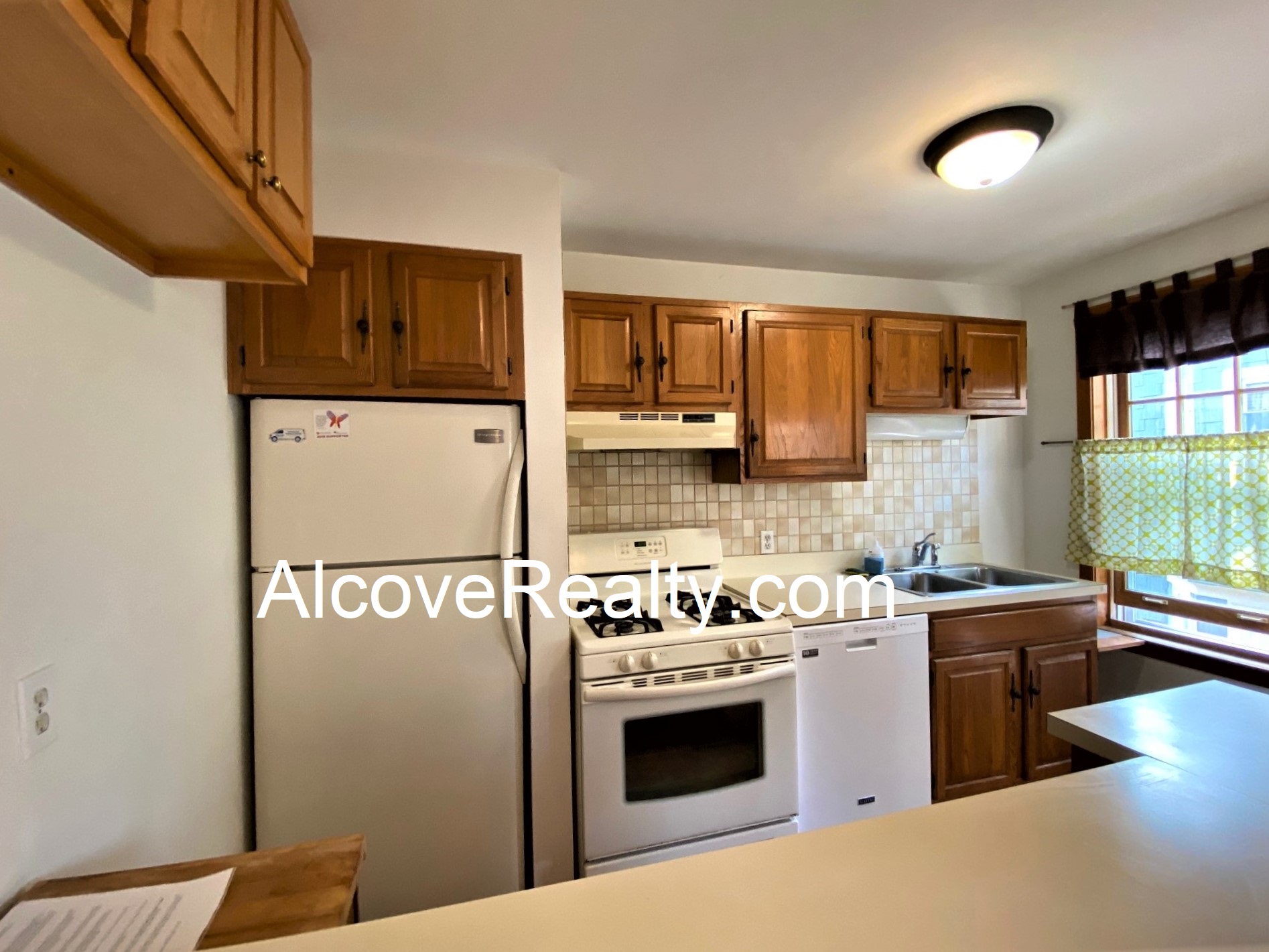 77 Liberty Ave, Powder House Square