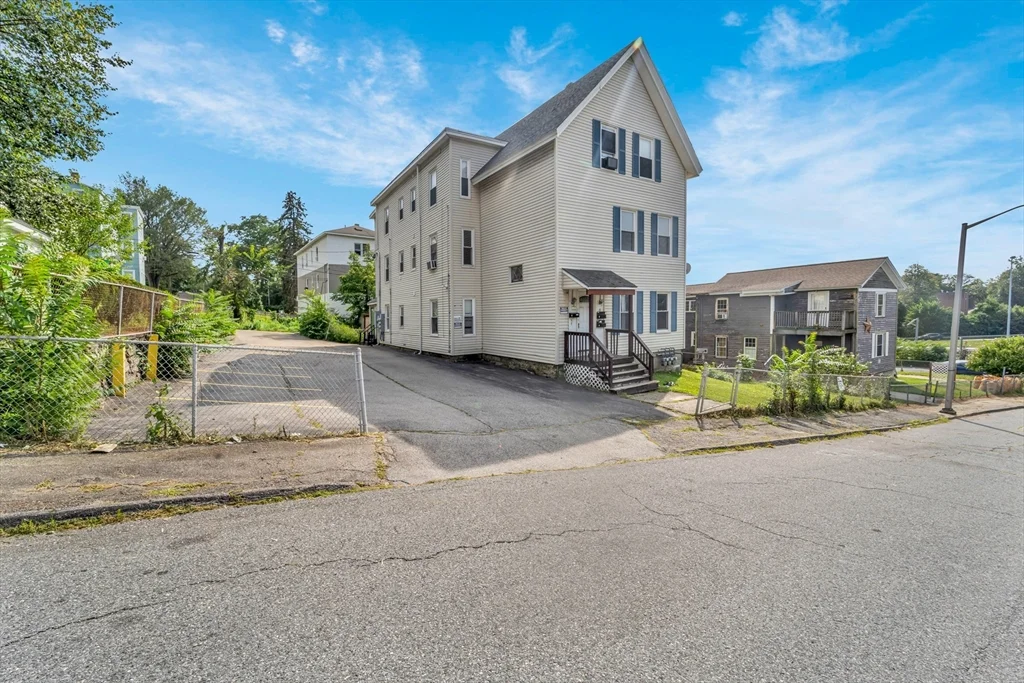 8 Newport St, Worcester