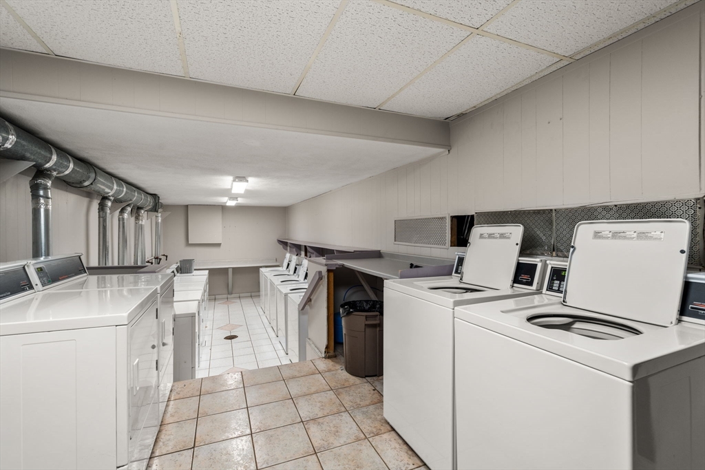 32 Whites Ave, Watertown