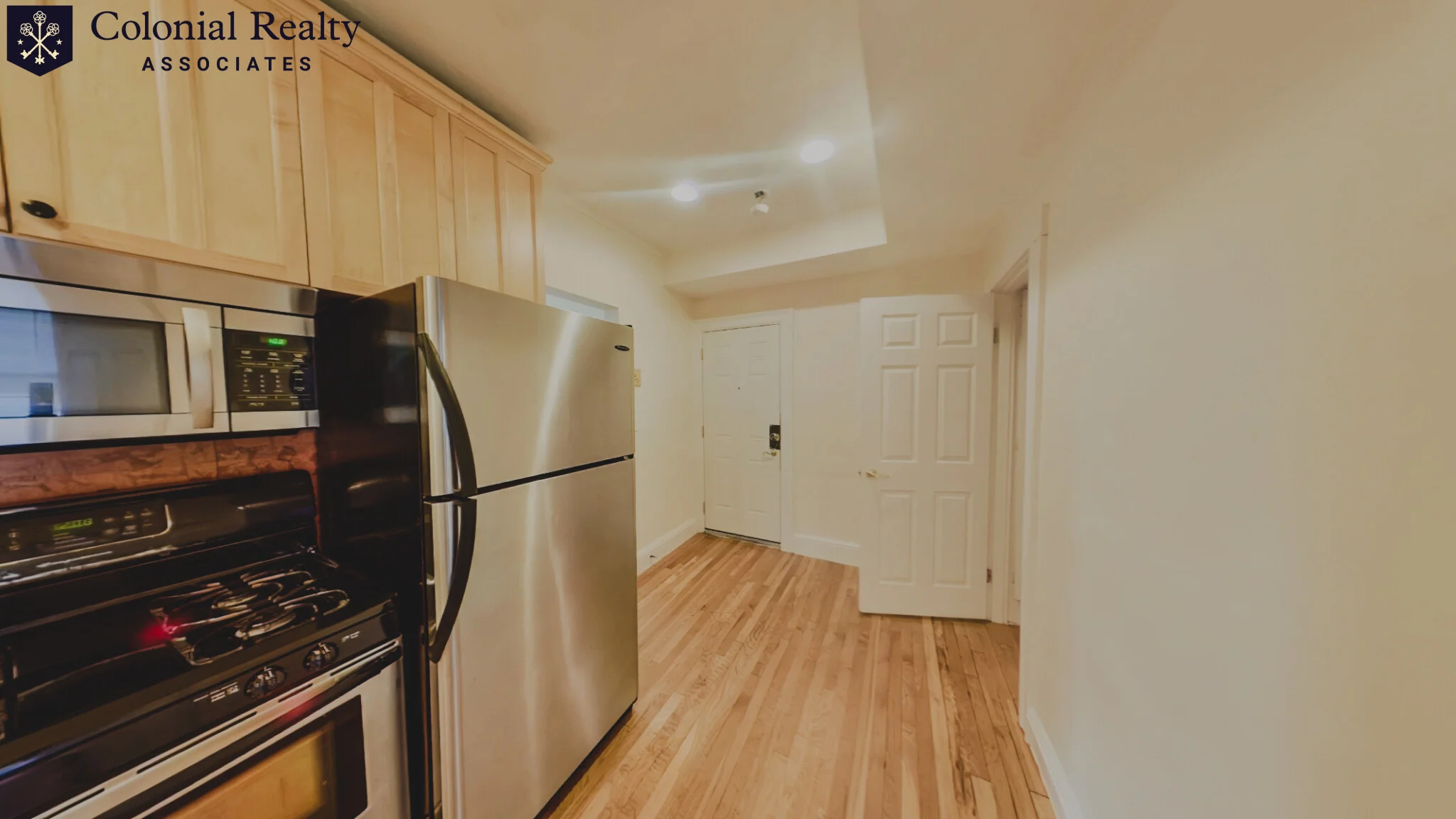 77 Thatcher St, North Brookline