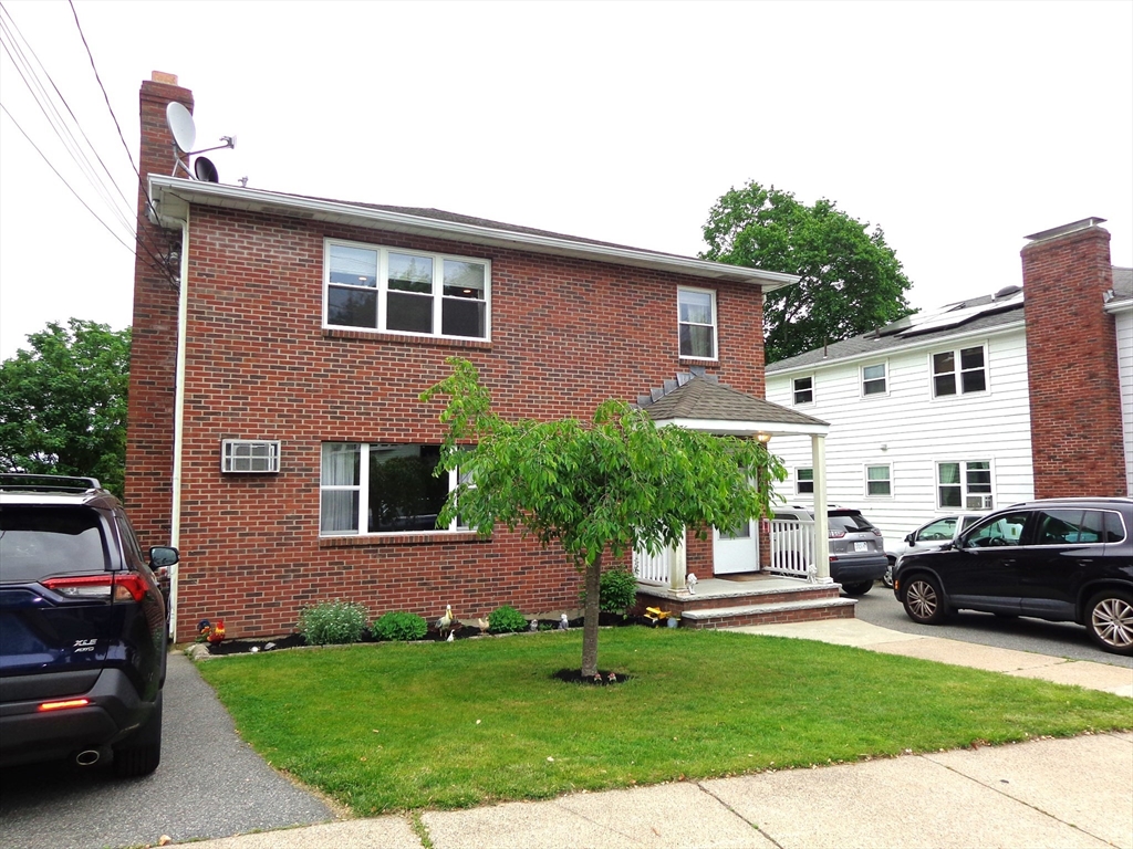 185 Edenfield Ave, Watertown