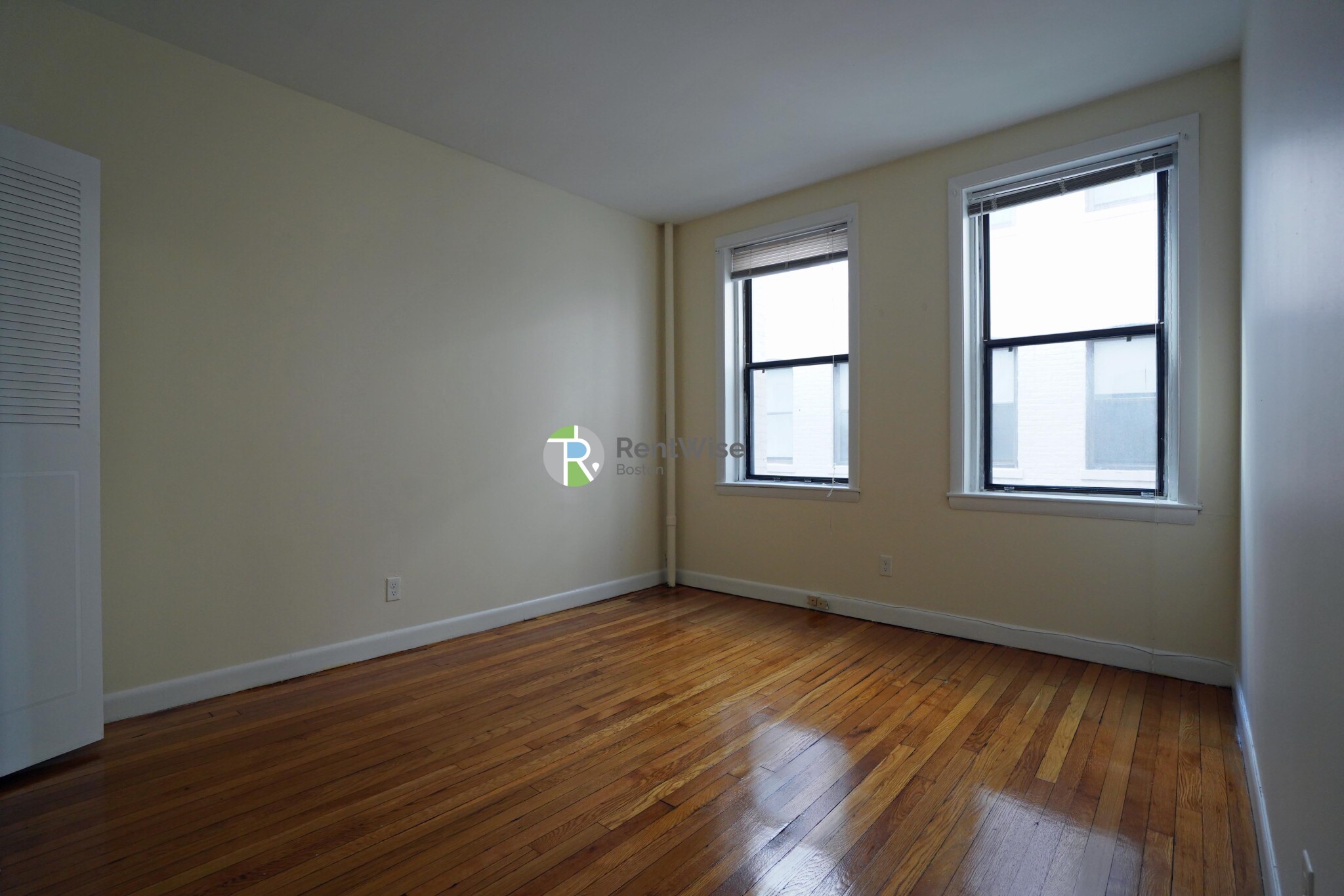 1137 Commonwealth Ave, Brighton